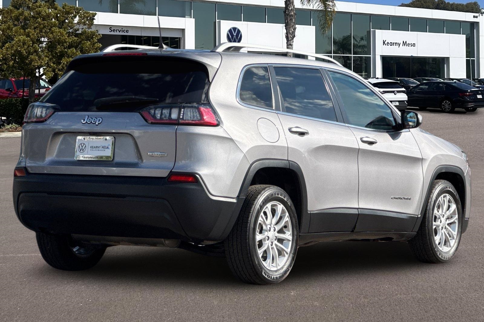2019 Jeep Cherokee Latitude photo 4