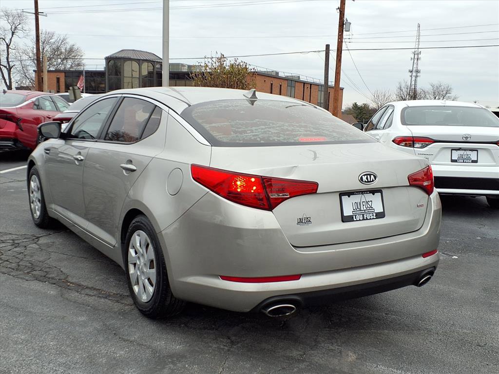 Used 2011 Kia Optima LX with VIN KNAGM4A76B5086262 for sale in St. Louis, MO
