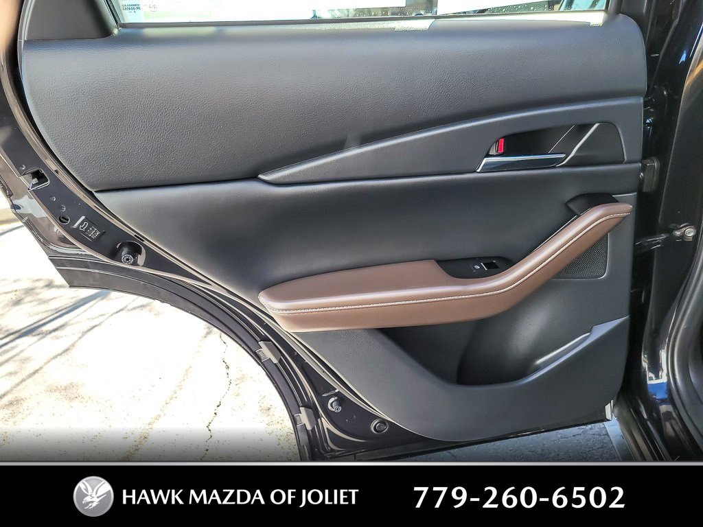 2025 MAZDA CX-30 - Image 18