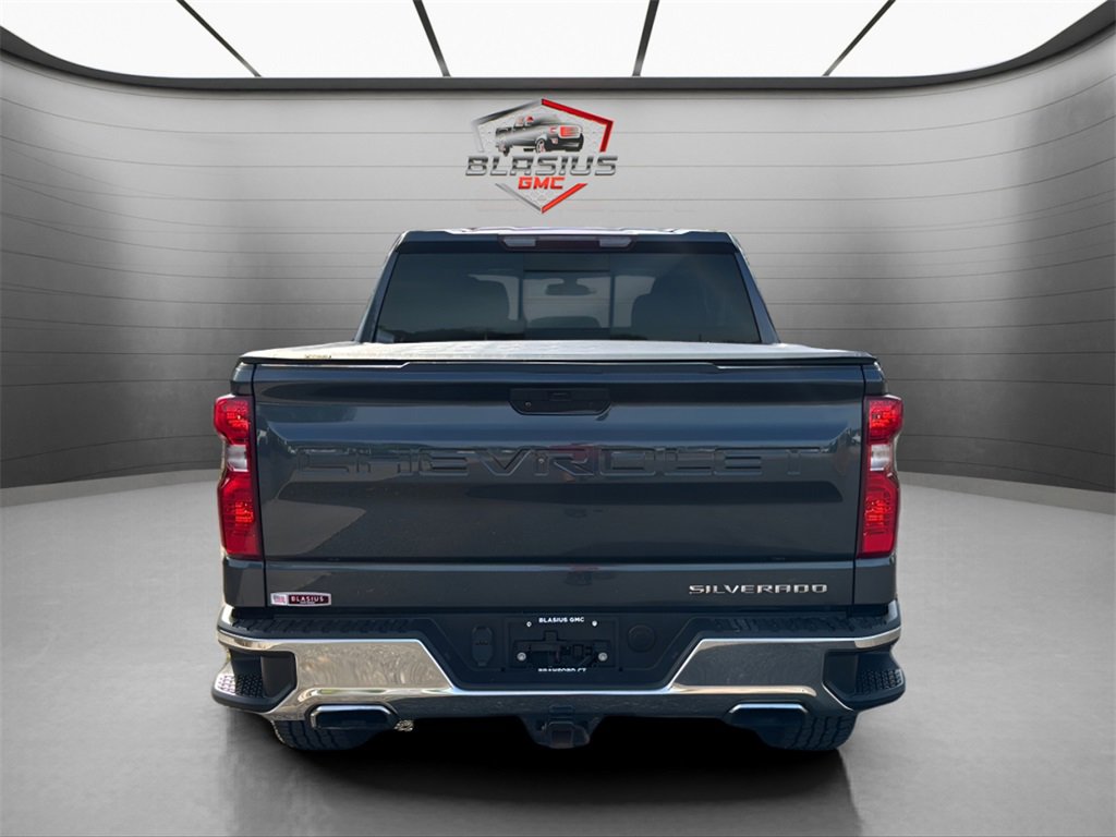 2021 Chevrolet Silverado 1500 LT photo 4