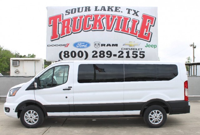 2025 Ford Transit Commercial