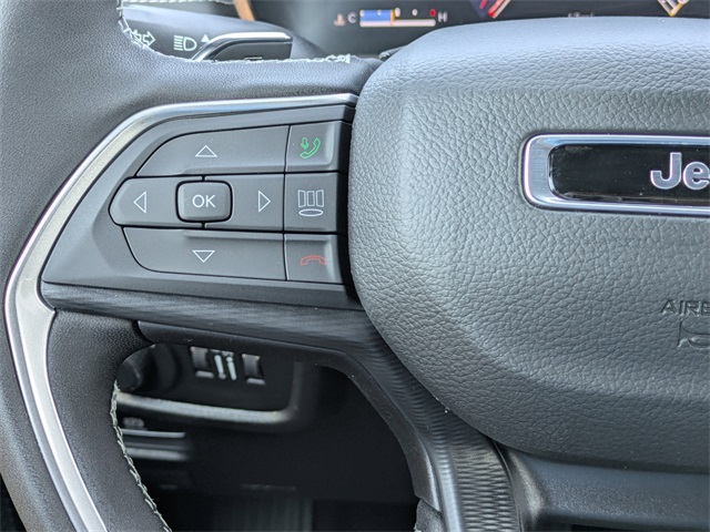 2025 Jeep Grand Cherokee Altitude X photo 28