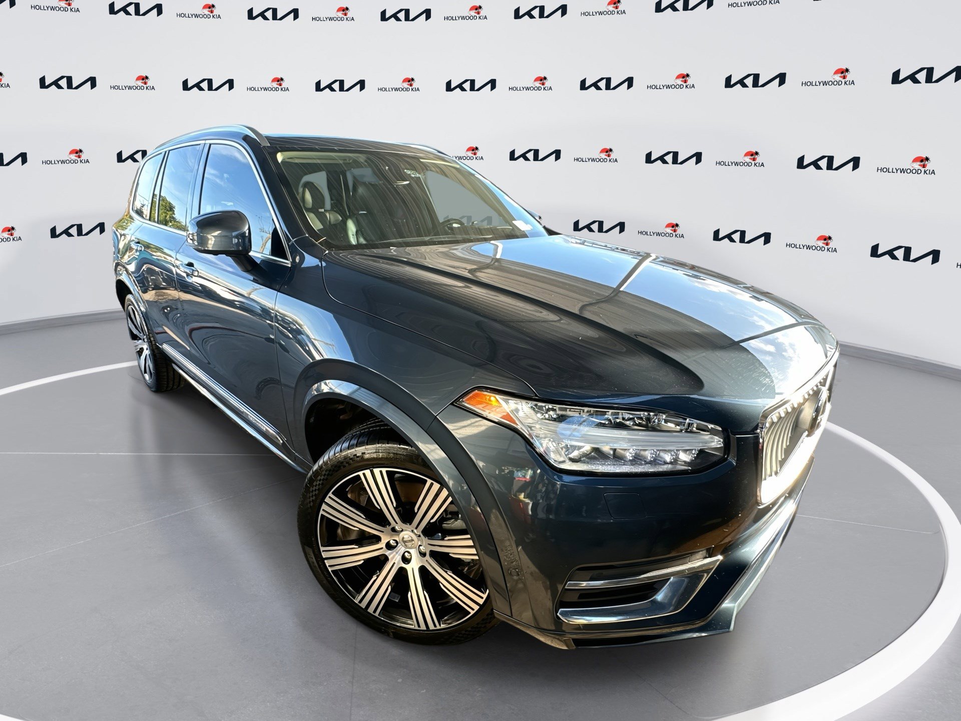 2021 Volvo XC90 Inscription's photo
