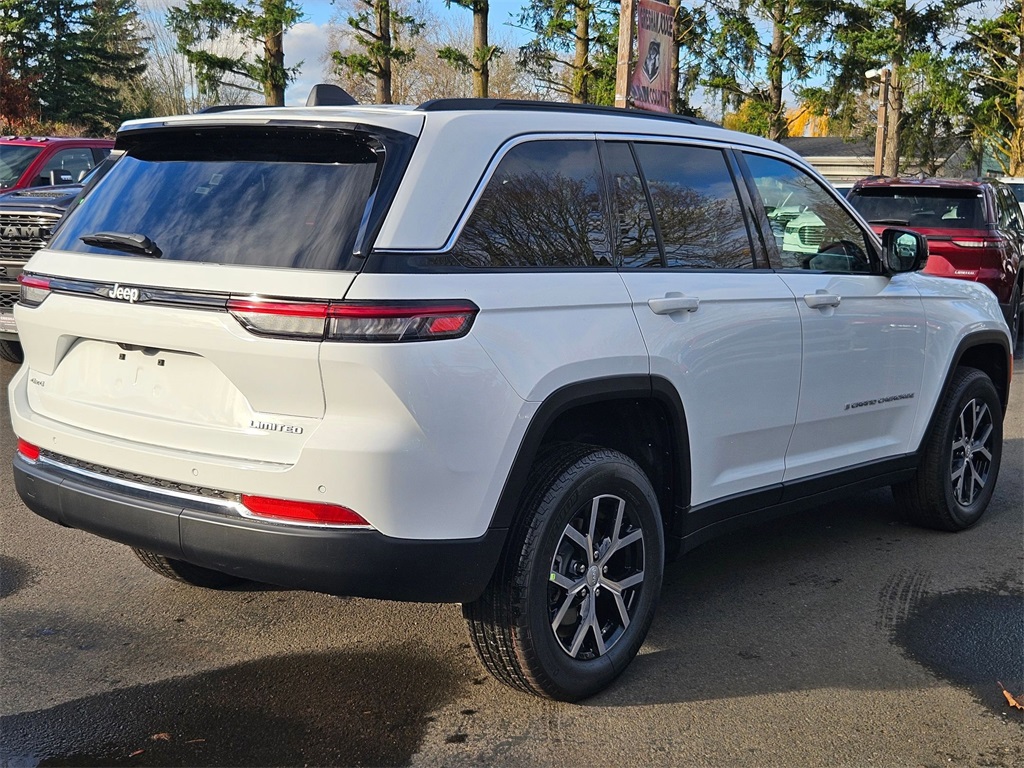 2025 Jeep Grand Cherokee Limited photo 4
