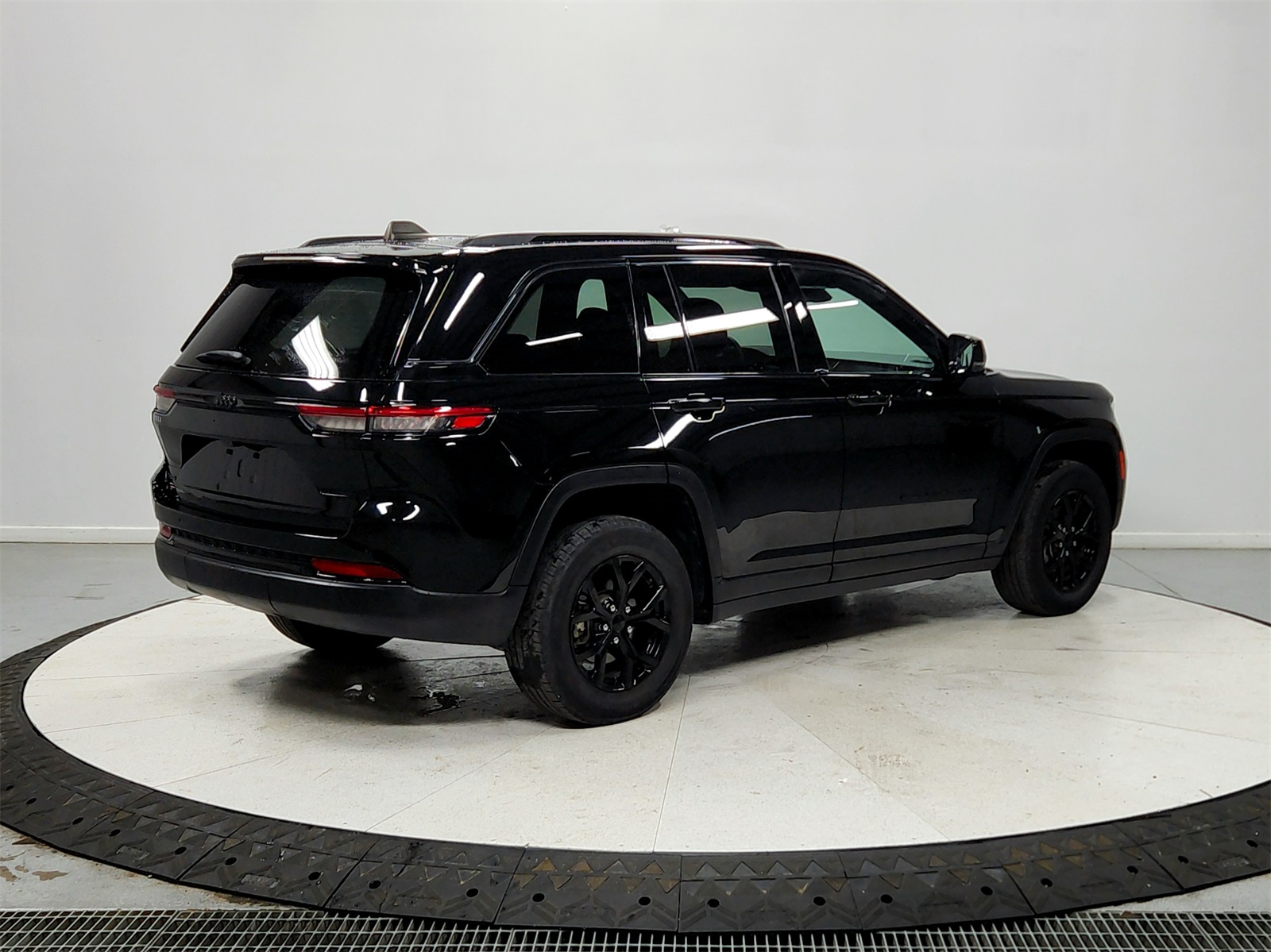 2024 Jeep Grand Cherokee Altitude X photo 4