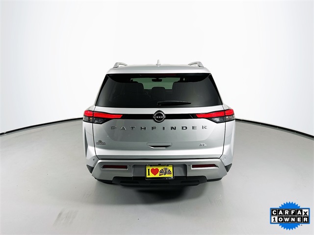 2024 Nissan Pathfinder SL photo 5