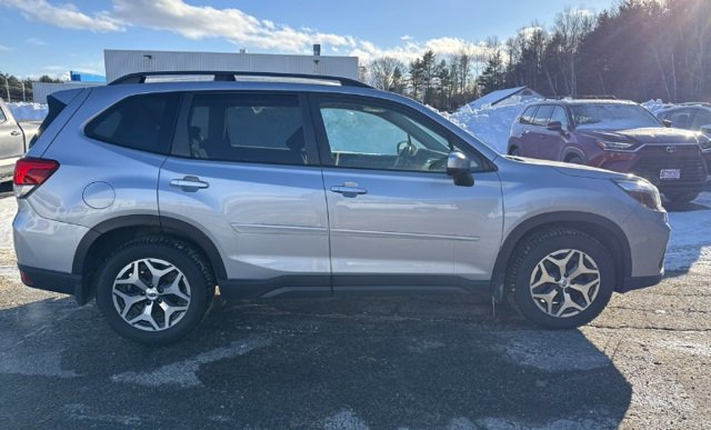 2019 Subaru Forester Premium's photo