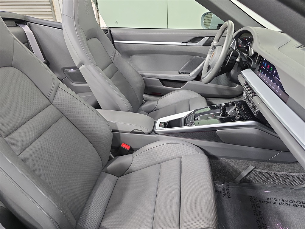 2024 Porsche 911 4 Cabriolet photo 26