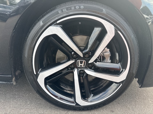 2018 Honda Accord Sport 2.0T photo 32