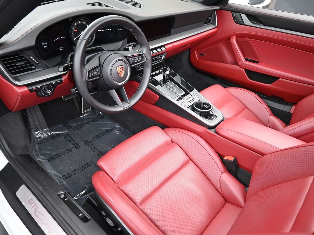 2024 Porsche 911 4S photo 4