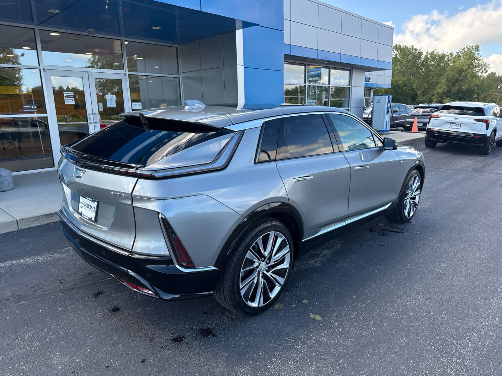 2025 Cadillac Lyriq Luxury photo 14