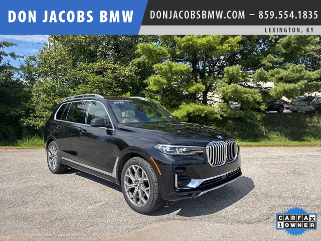 2022 BMW X7 40i's photo