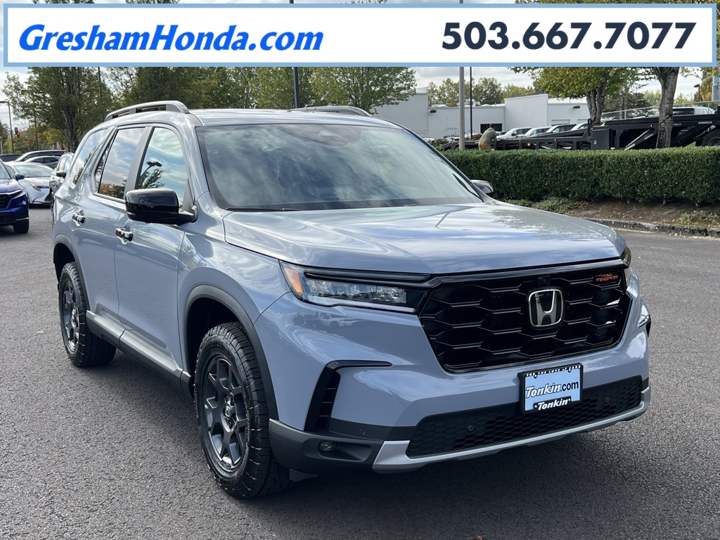 2025 Honda Pilot TrailSport's photo