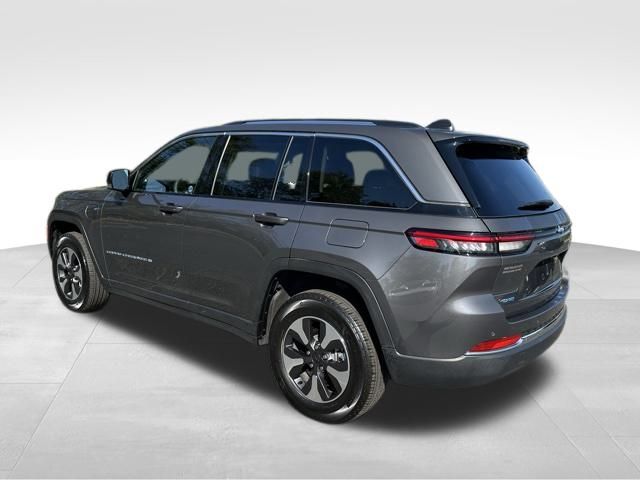 2023 Jeep Cherokee 4xe photo 4