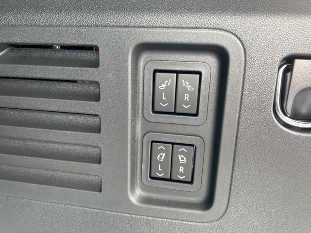 2026 Gmc Acadia Denali photo 4