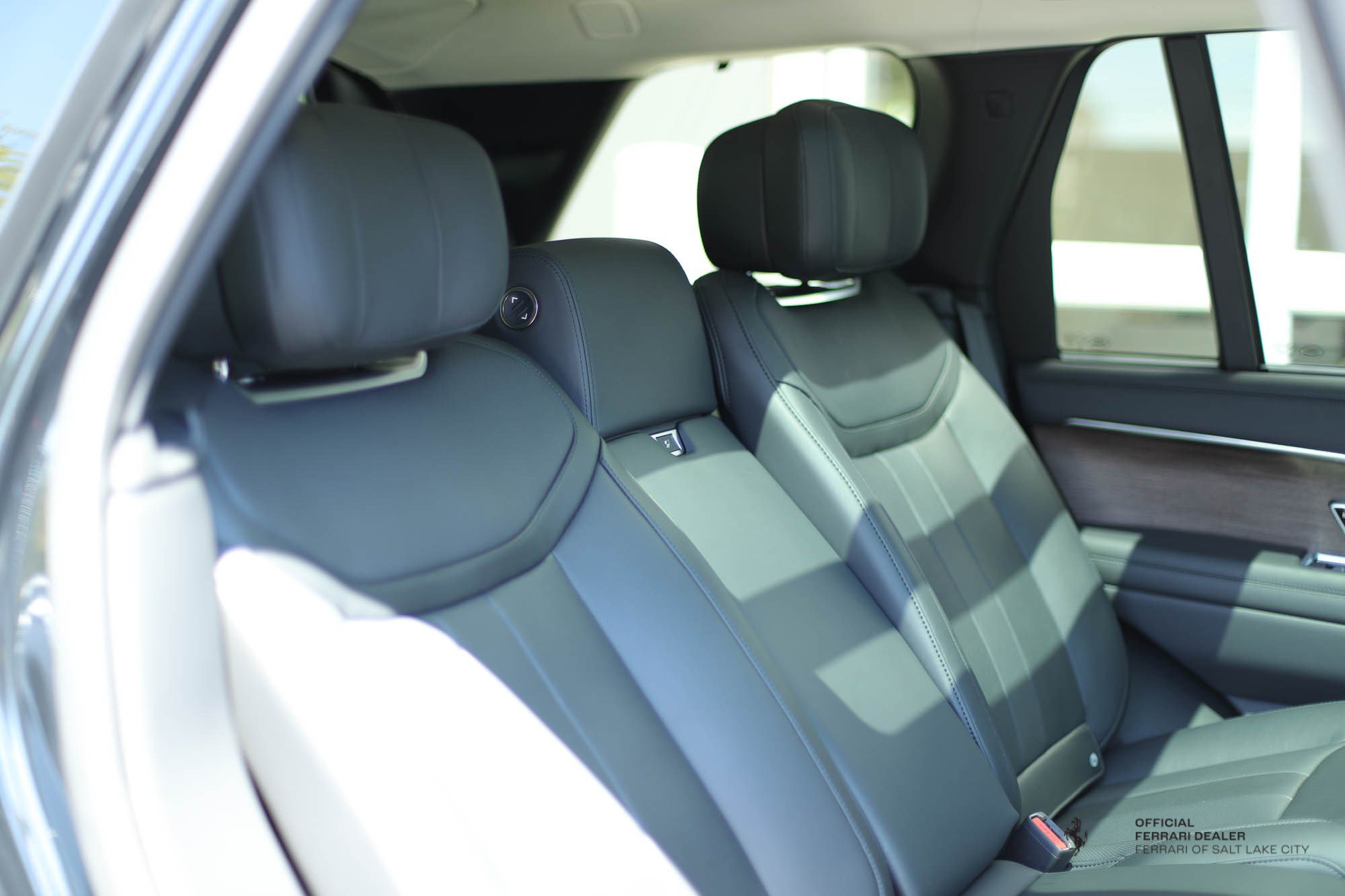 2025 Land Rover Range Rover Autobiography photo 26