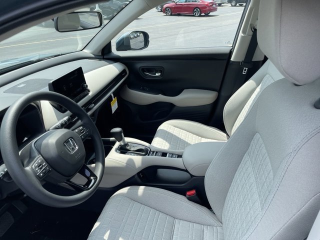 2025 Honda HR-V LX photo 6