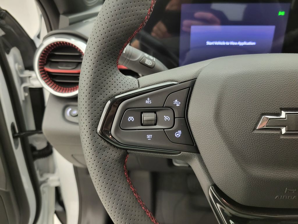 2025 Chevrolet Trax photo 4