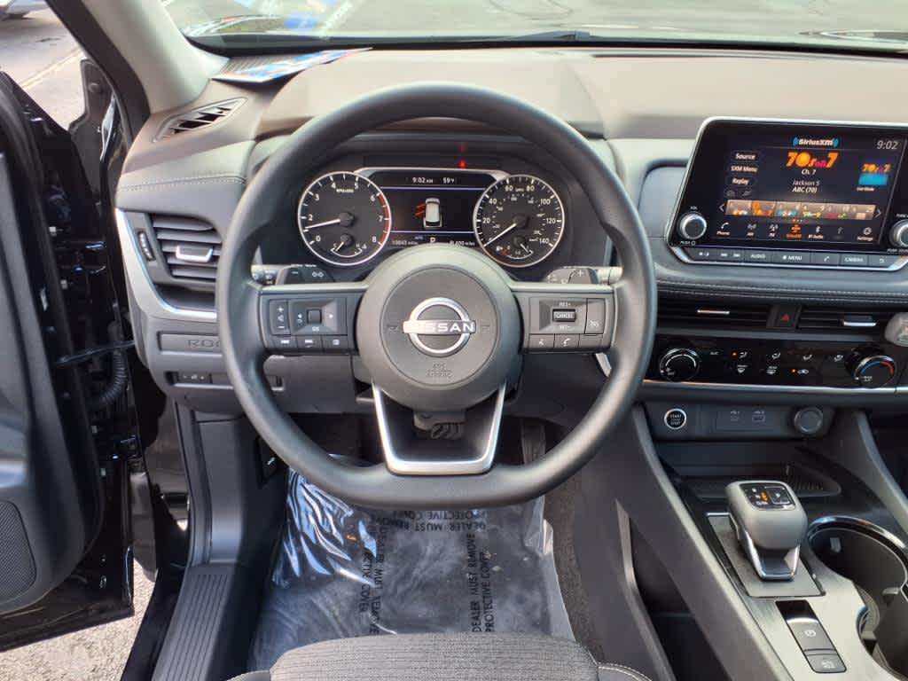 2022 Nissan Rogue S photo 13