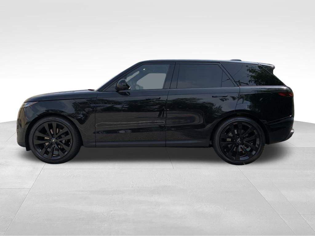 2025 Land Rover Range Rover Sport SE photo 3