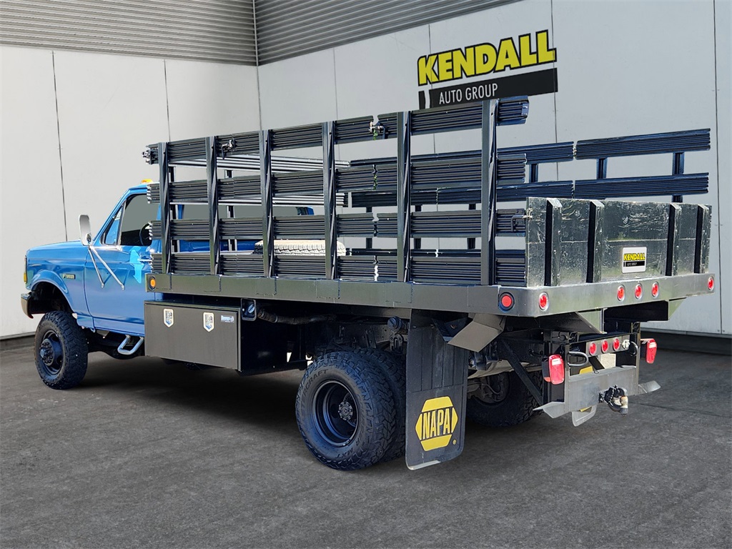 1997 Ford F-450 XL photo 2