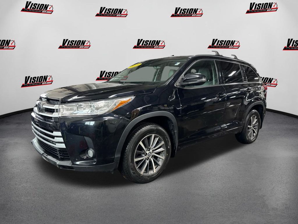 2018 Toyota Highlander XLE's photo