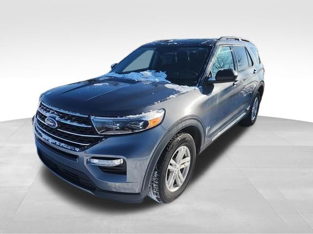 2023 Ford Explorer XLT's photo