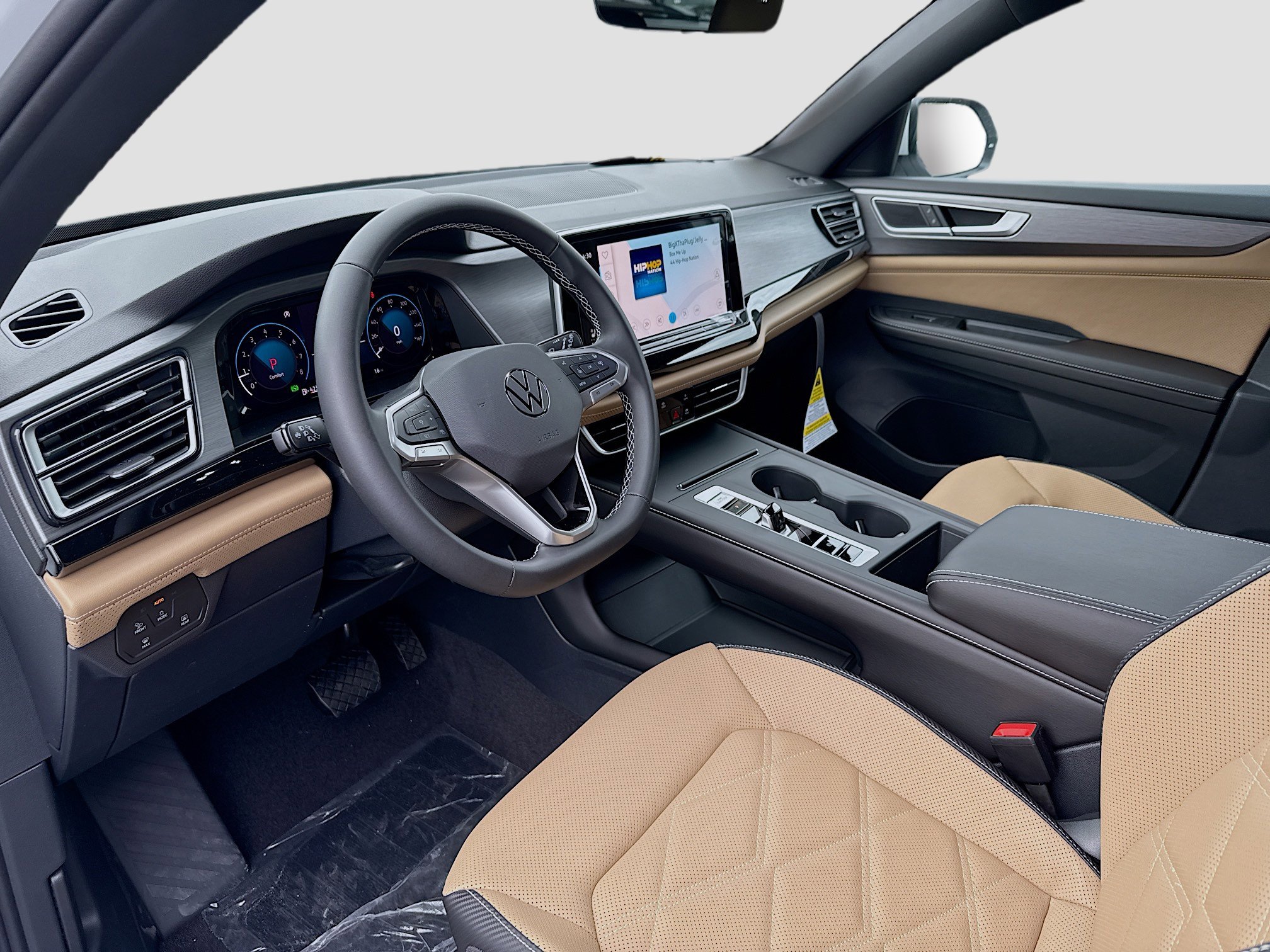 2026 Volkswagen Atlas Cross Sport SE photo 4