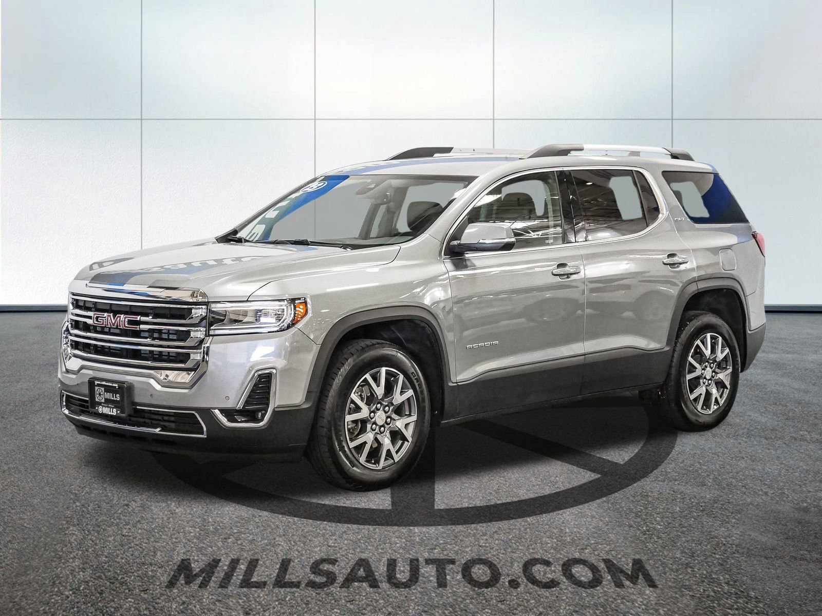 Used 2023 GMC Acadia SLT with VIN 1GKKNUL47PZ188056 for sale in Baxter, Minnesota