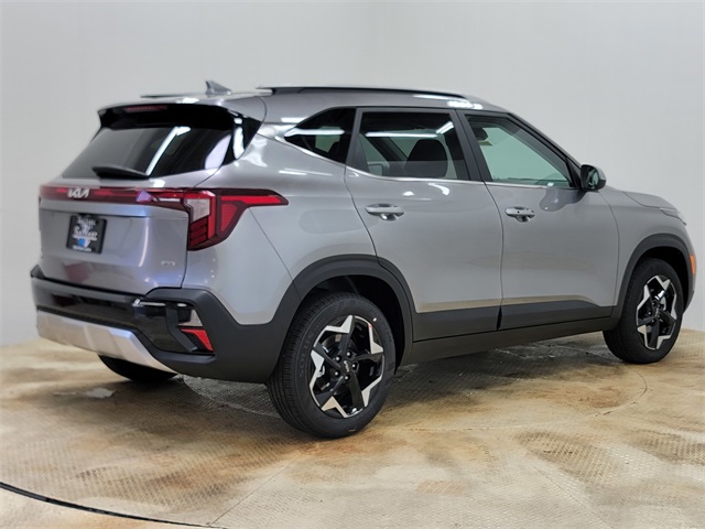 2026 Kia Seltos EX photo 4