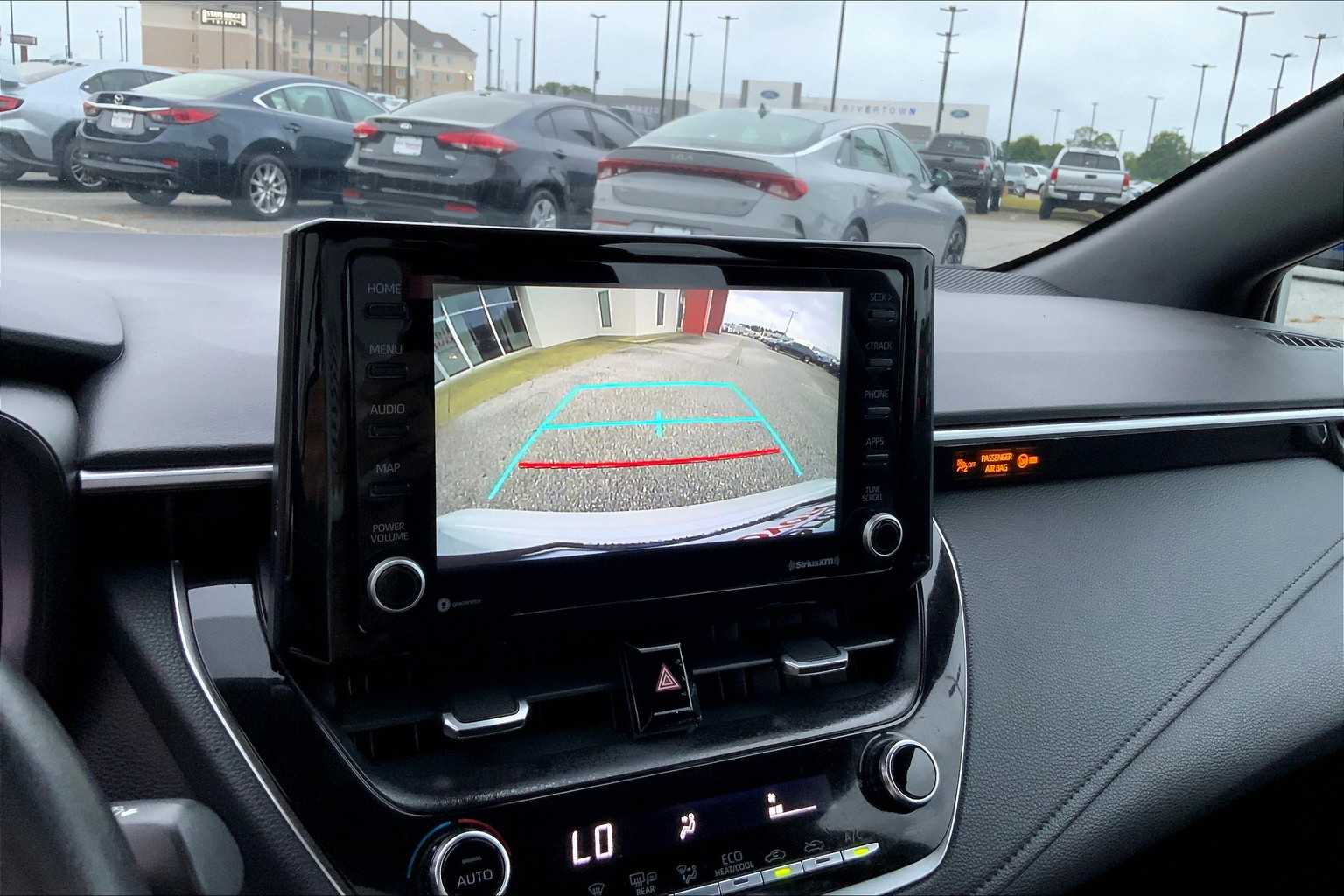 2022 Toyota Corolla SE photo 26