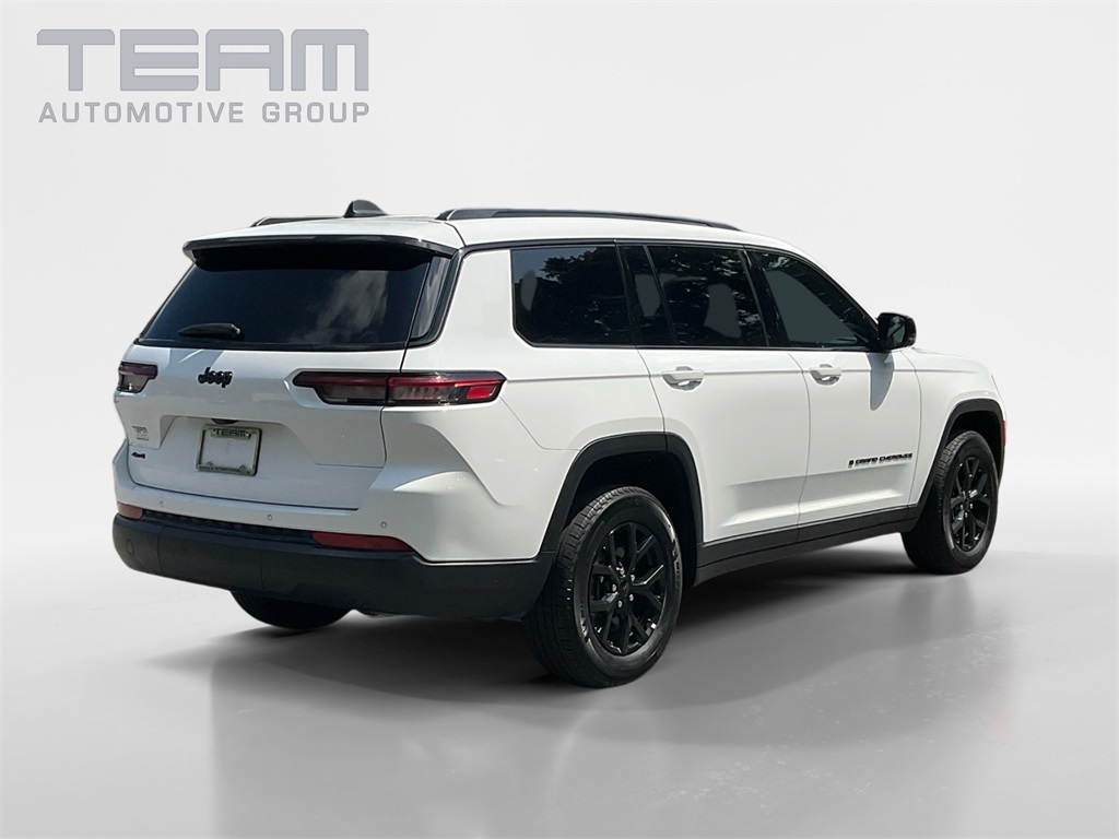 2024 Jeep Grand Cherokee Altitude photo 5