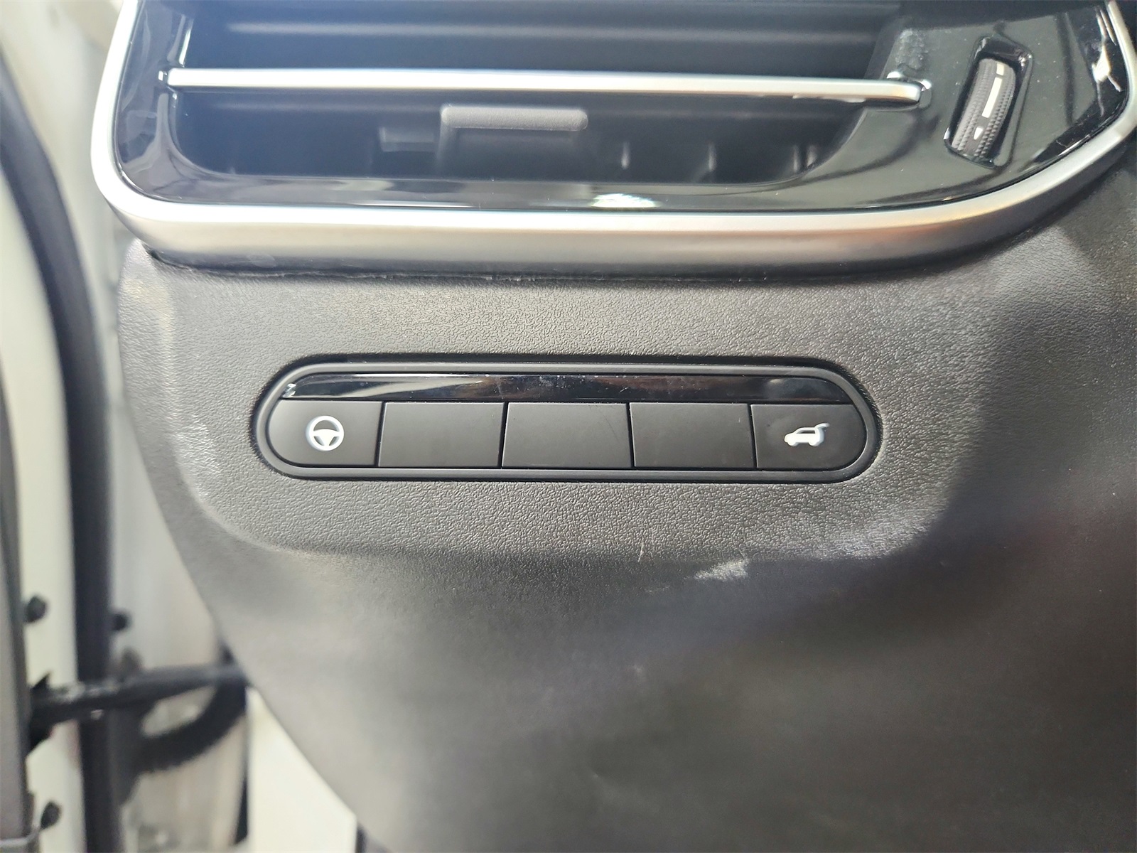 2024 Infiniti QX60 Luxe photo 23