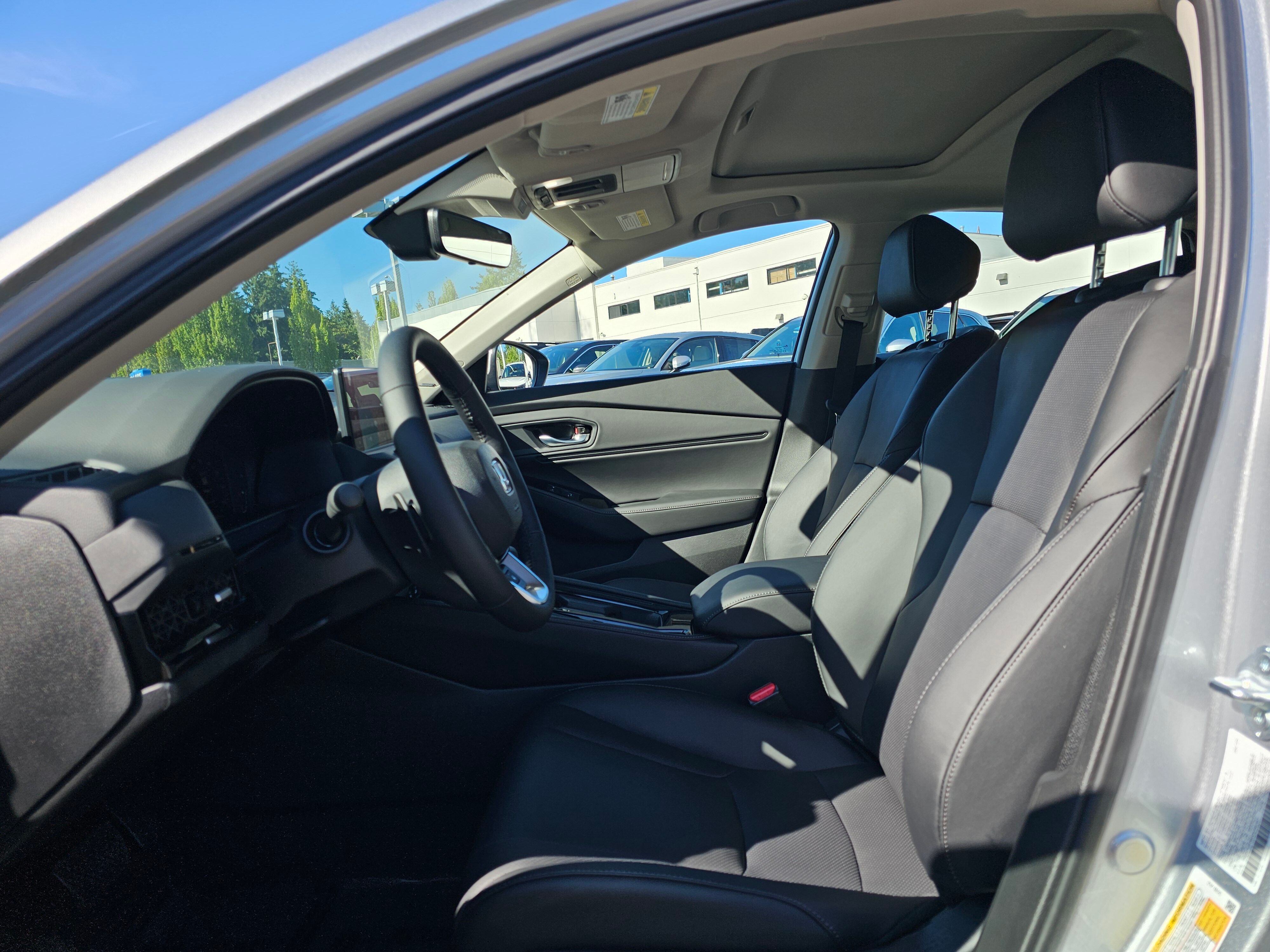 2025 Honda Accord Hybrid Touring photo 13