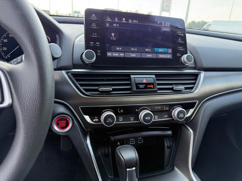 2022 Honda Accord LX photo 17