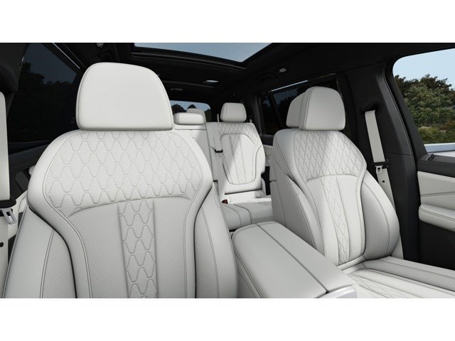2026 Bmw X7 M60i photo 10