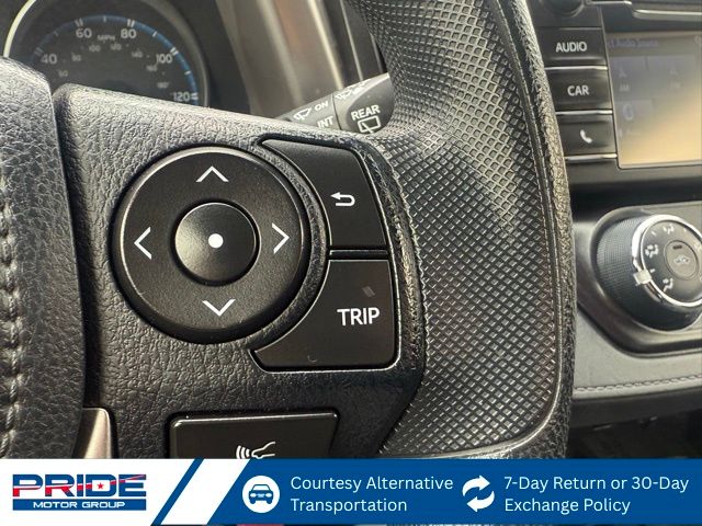 2018 Toyota RAV4 LE photo 23