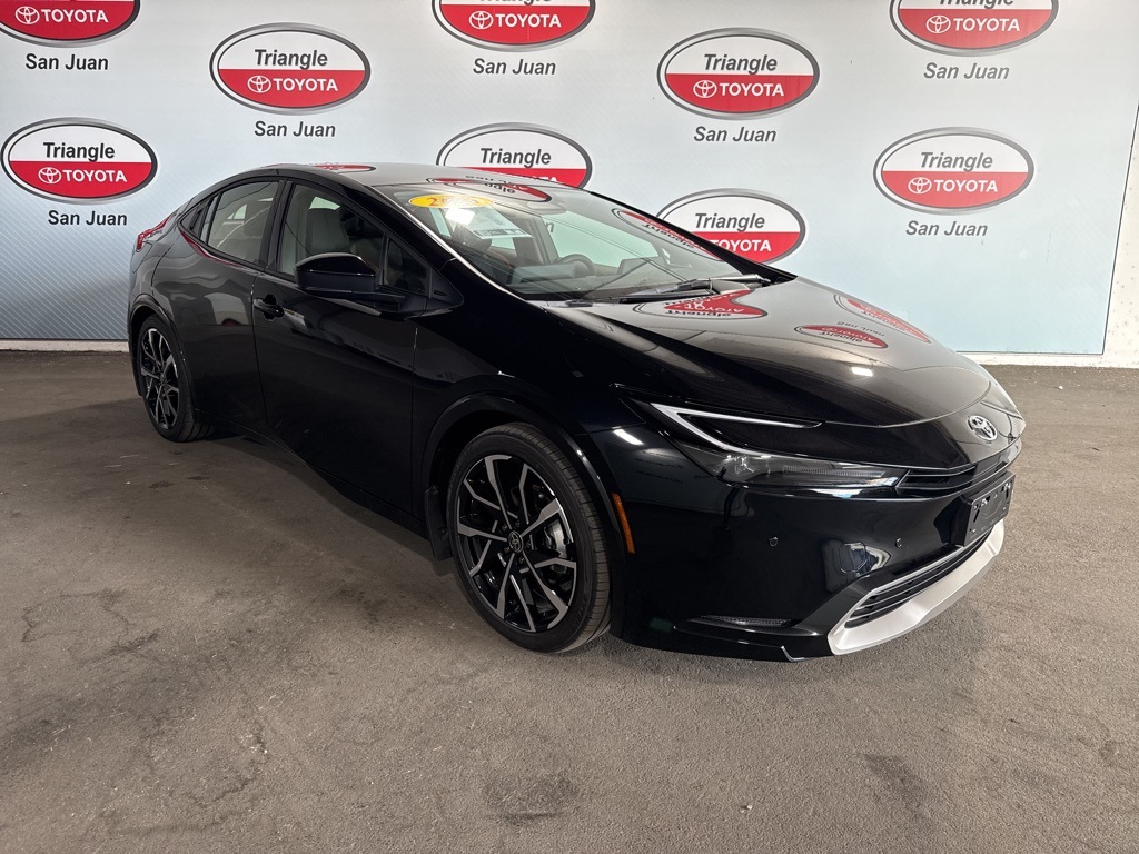 2025 Toyota Prius Plug-in Hybrid XSE photo 3