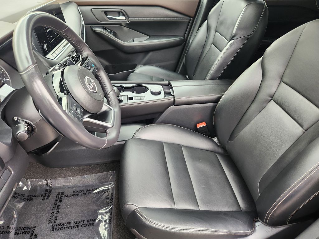 2022 Nissan Rogue SL photo 3