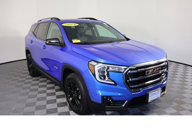 2024 GMC Terrain AT4's photo