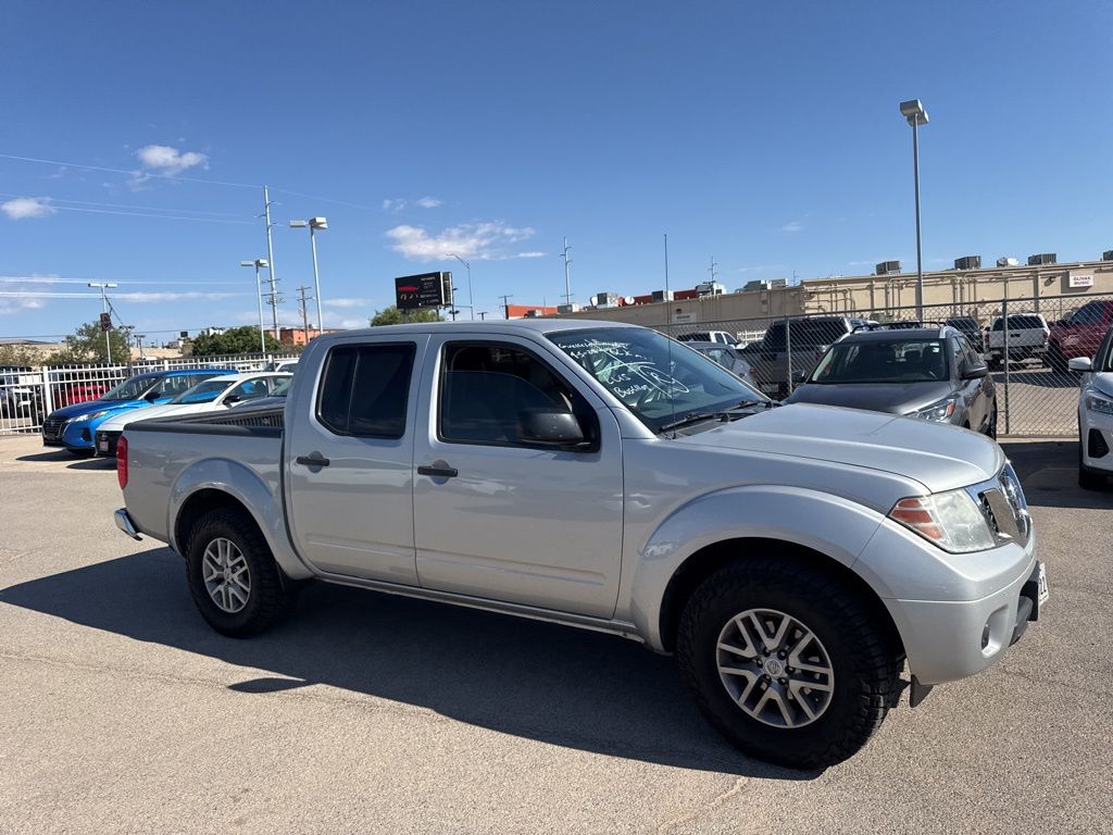 2019 Nissan Frontier SV photo 3