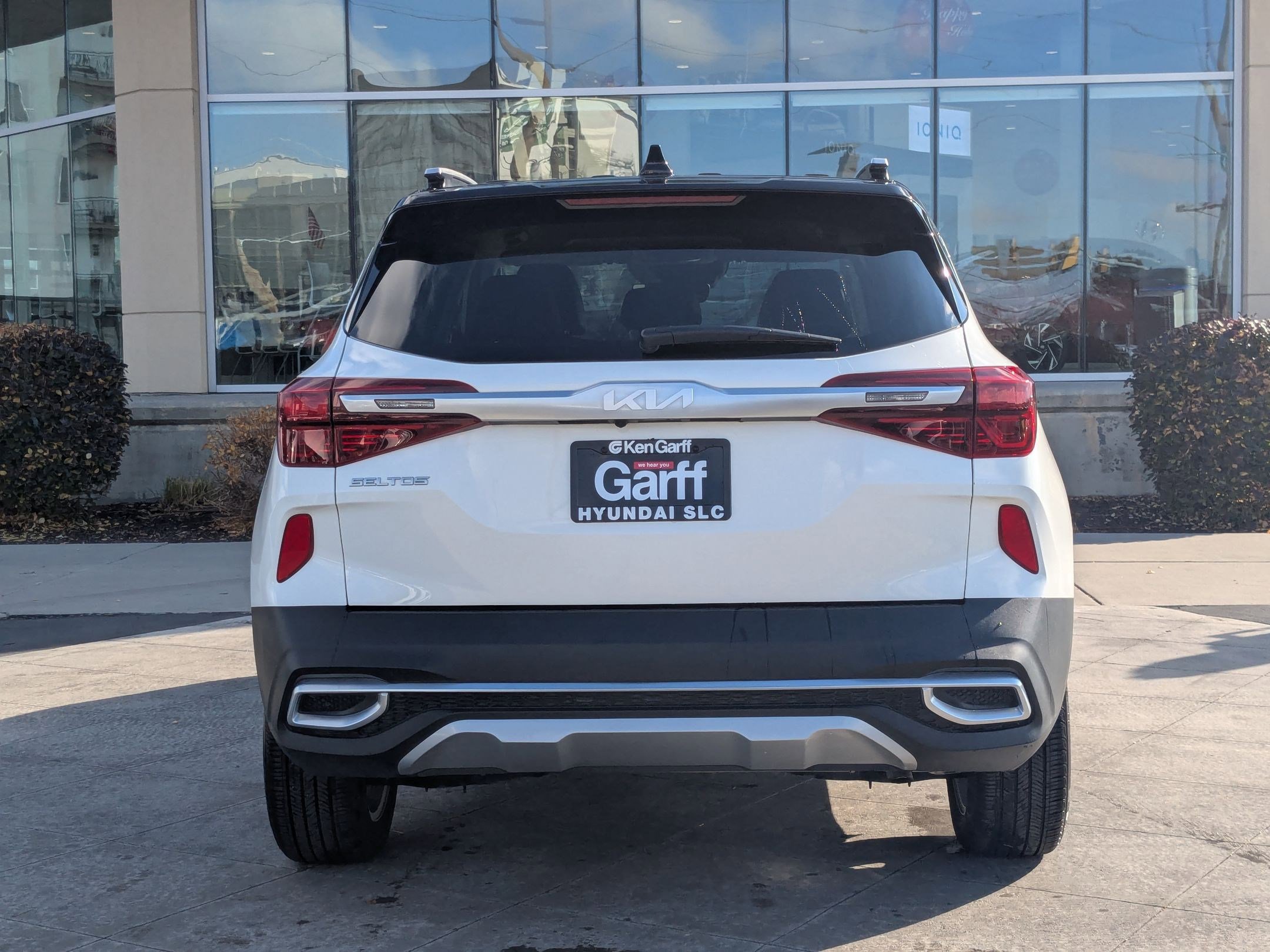 2023 Kia Seltos S photo 3