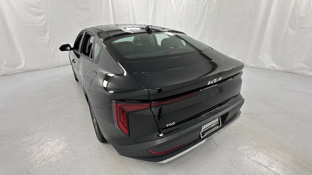 2025 Kia K4 LXS photo 5