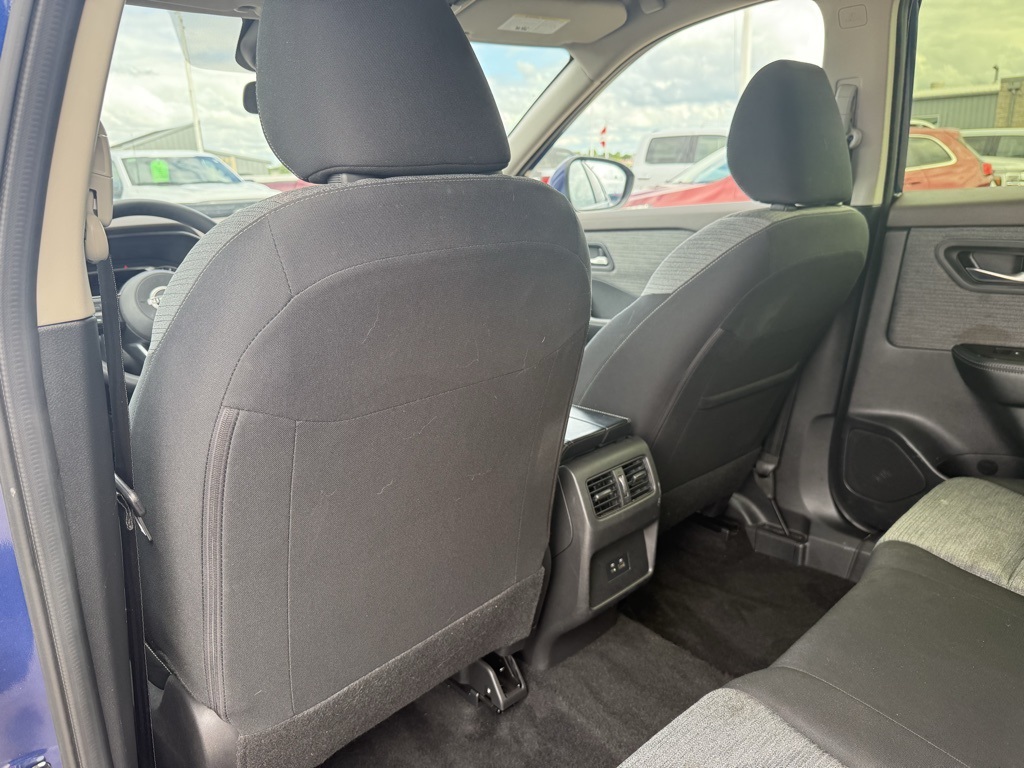 2023 Nissan Rogue SV photo 42