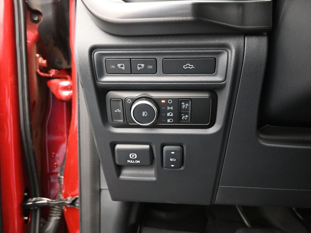 2024 Ford F-150 Lariat photo 9