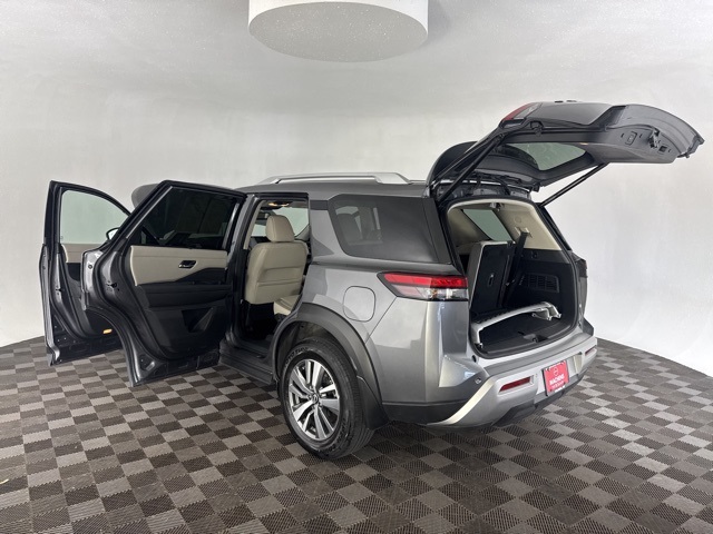 2022 Nissan Pathfinder SL photo 14
