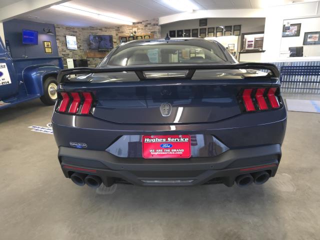 2025 Ford Mustang Dark Horse Premium photo 4