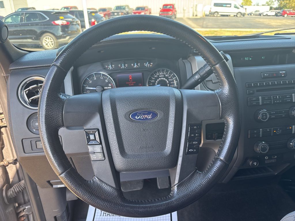 2012 Ford F-150 XLT photo 14