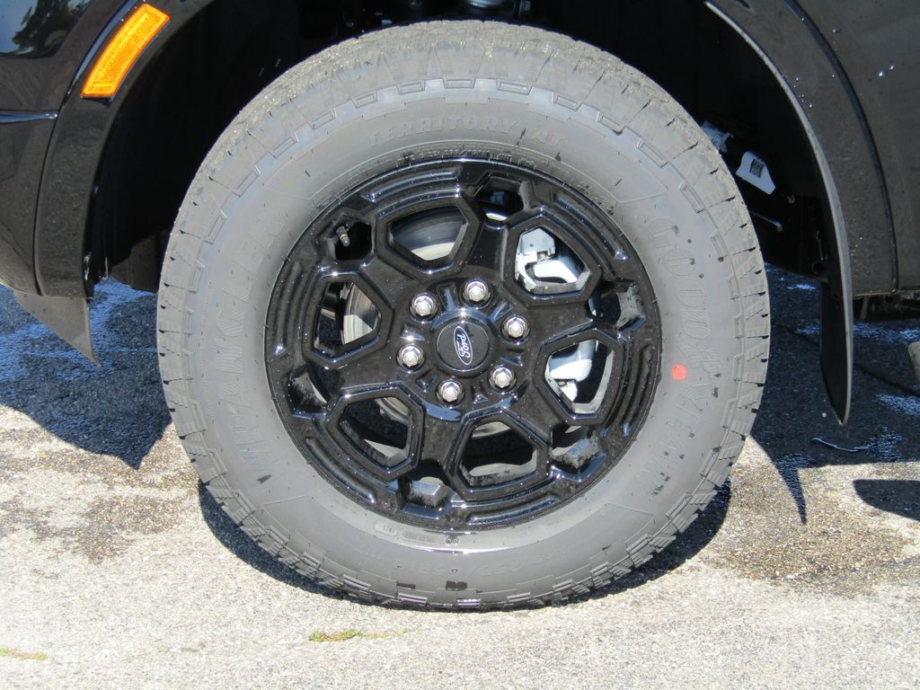 2025 Ford Ranger Lariat photo 4