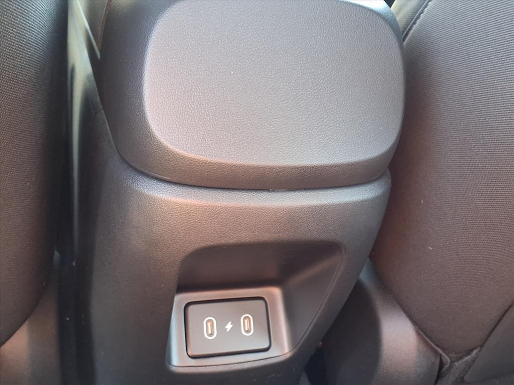 2025 Hyundai Elantra SE photo 4